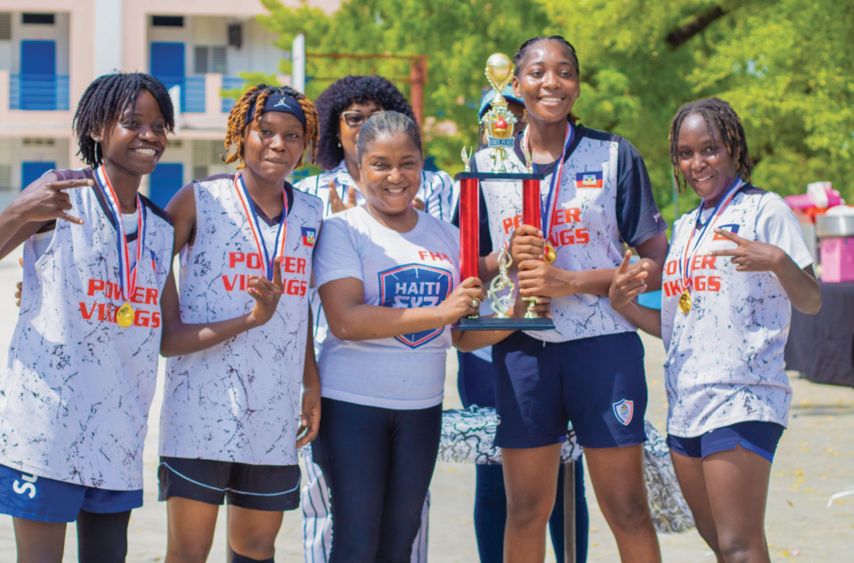 La formation Power Vikings 1, nouvelle reine du basket féminin 3x3